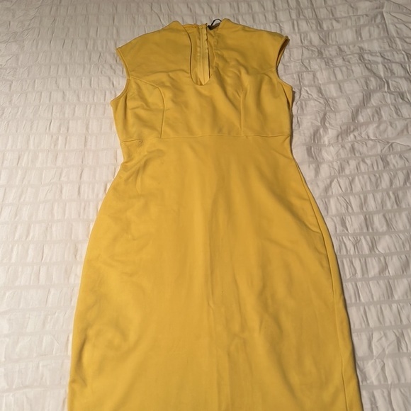 Akira mustard yellow midi dress size large - Picture 3 of 5